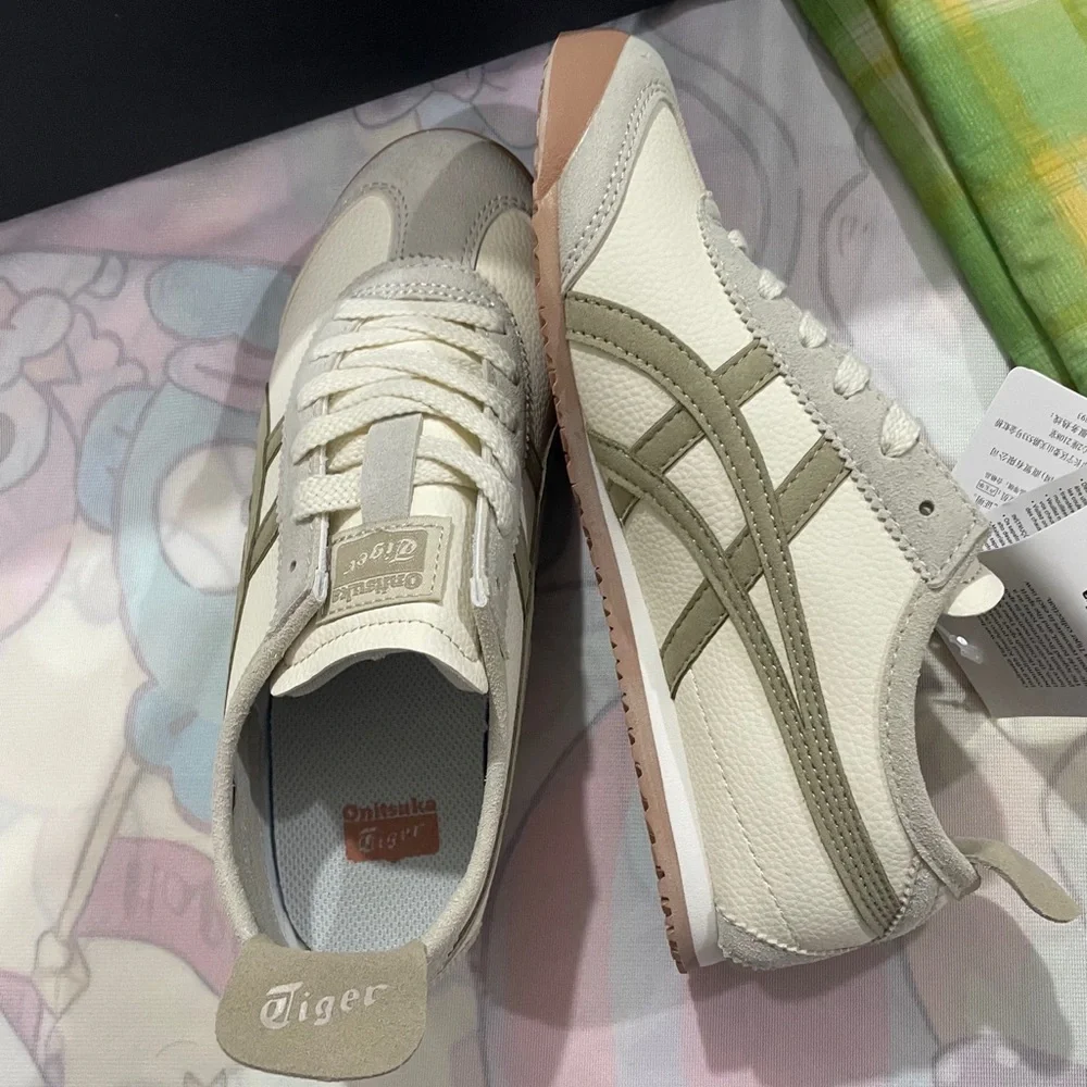 Onitsuka Tiger Cream & Sage Mexico 66 Sneaker